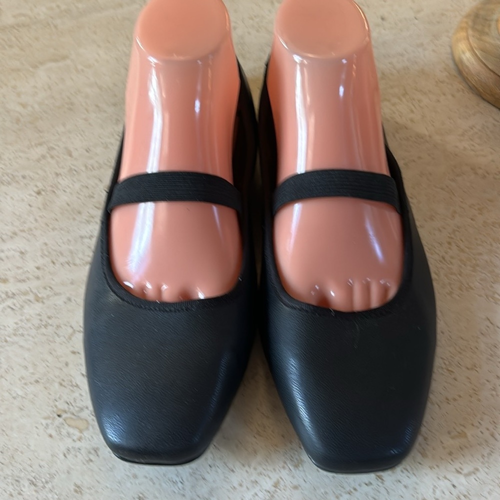 Vegan Leather Mary Jane’s by Old Navy Size 9.5 Good Condition